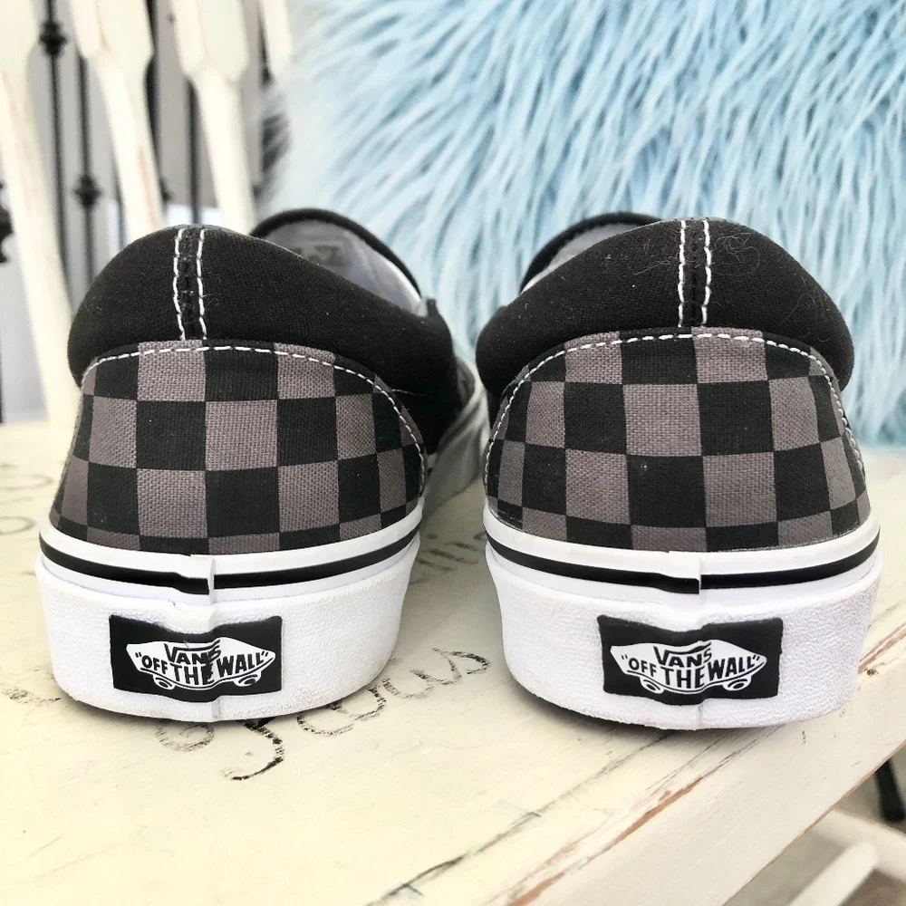 Vans, Off The Wall, Classic, Slip-On Checkerboard, Canvas Sneakers, Size 9.5 - Picture 6 of 15